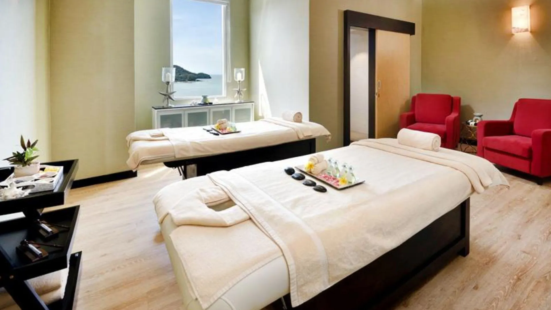 Lexis Suites Penang 5*, Bayan Lepas