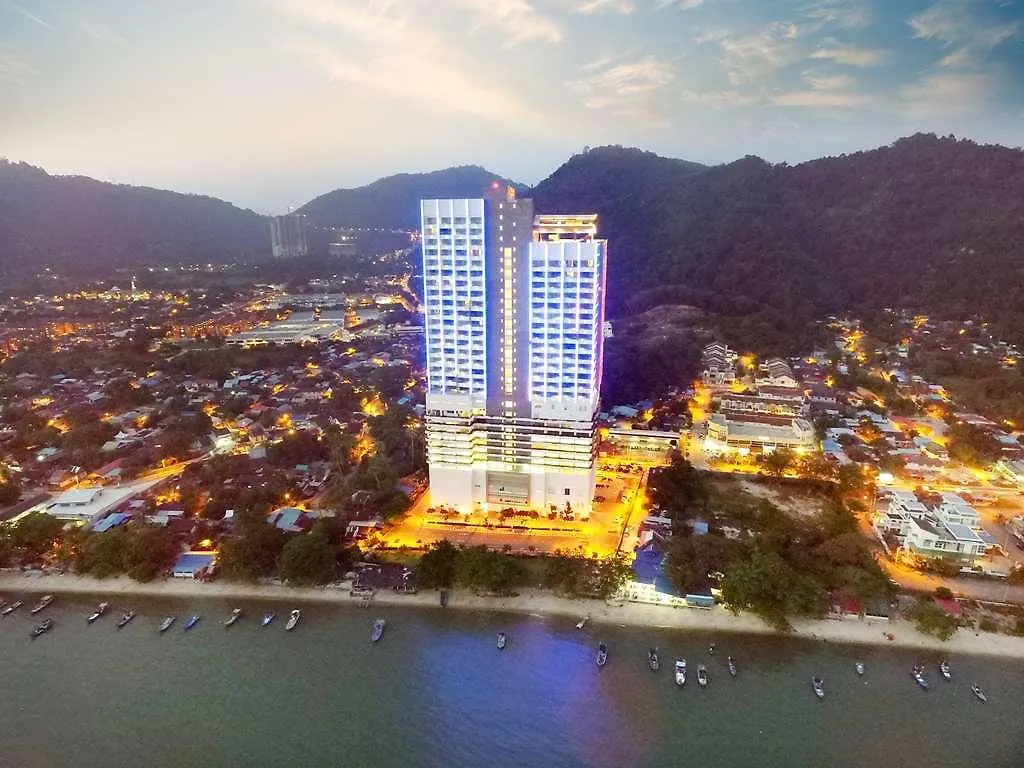 Lexis Suites Penang Bayan Lepas 5*,